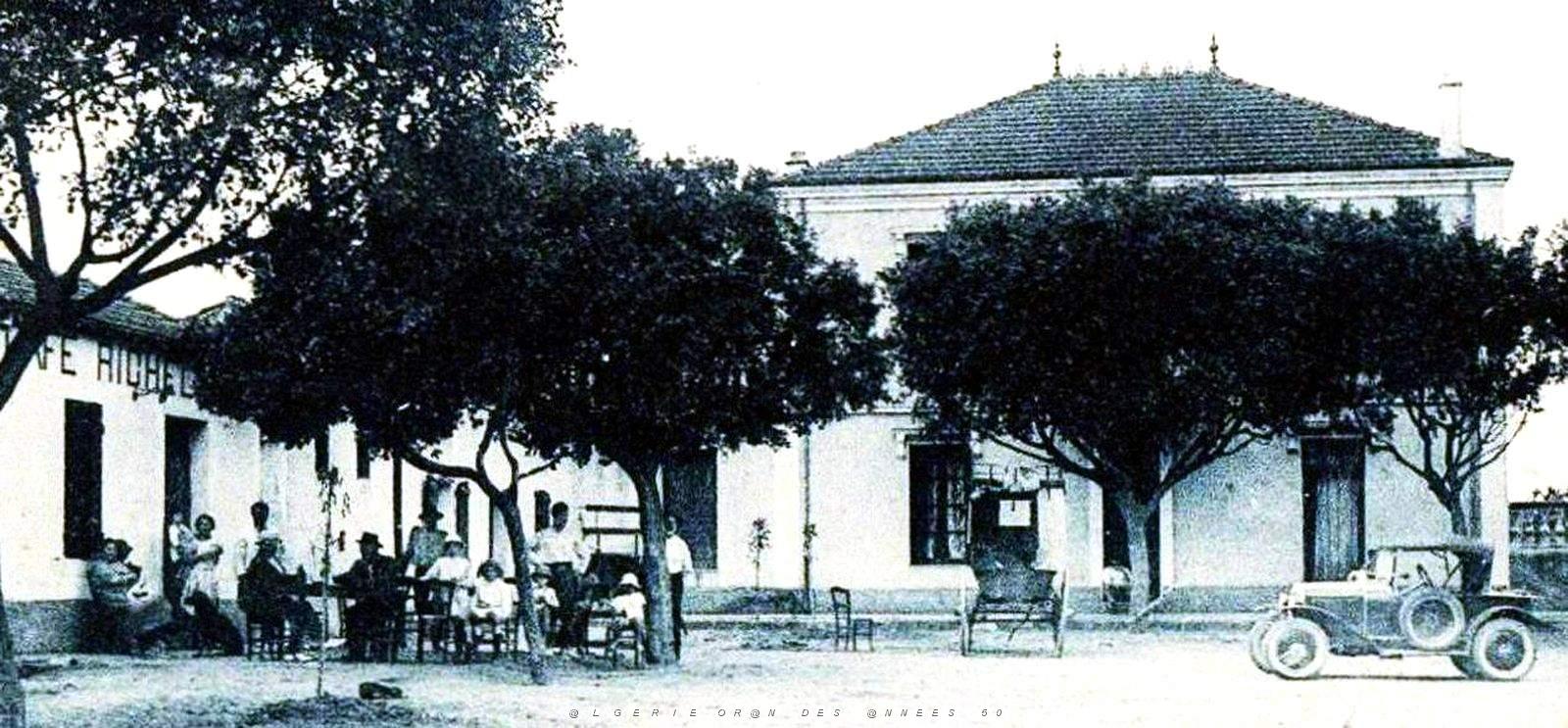 1699- Surcouf - La Place2.jpg